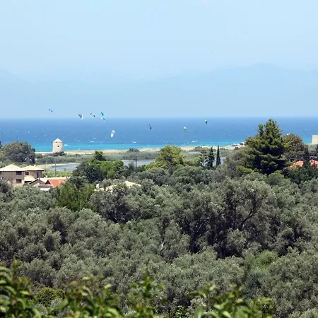 Pine House With Sea View