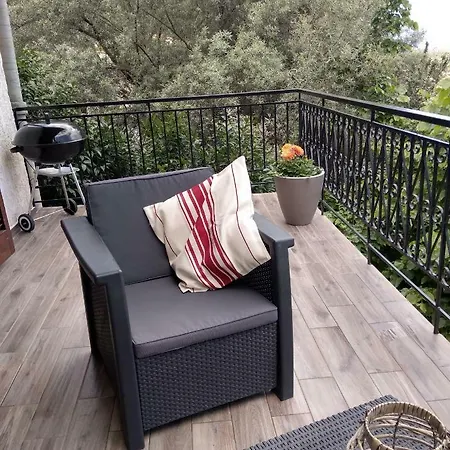 Pine House With Sea View Lefkáda